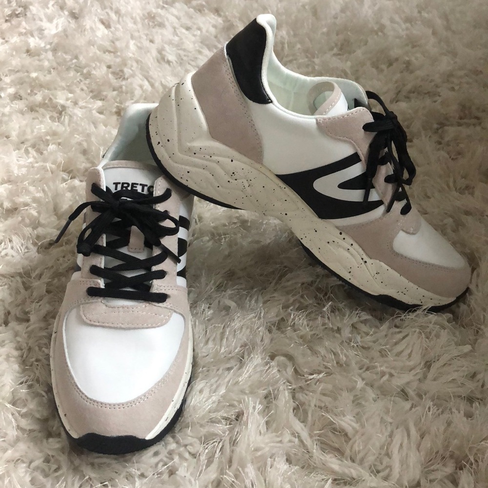 Tretorn Lexie 3....(white and black)